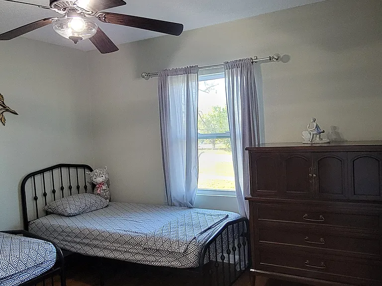 654 Madrid Dr — Photo 15