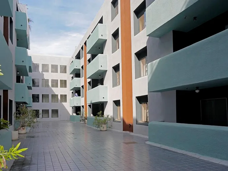 Hollywood Terrace — Photo 2