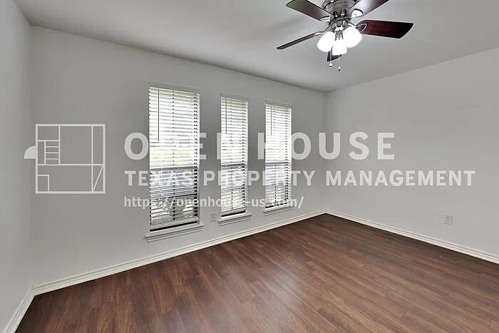 810 Rivercrest Blvd — Photo 16