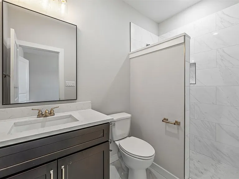 532 Galt Dr — Photo 14