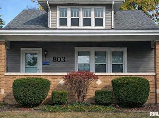 803 W Meadows Pl, Peoria, IL 61604