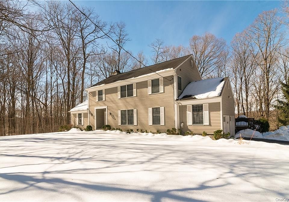 1st image of 210 Croton Ave