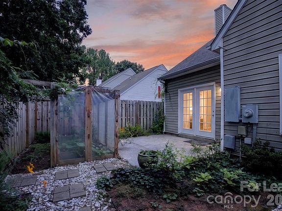 2nd image of 9020 Roseton Ln