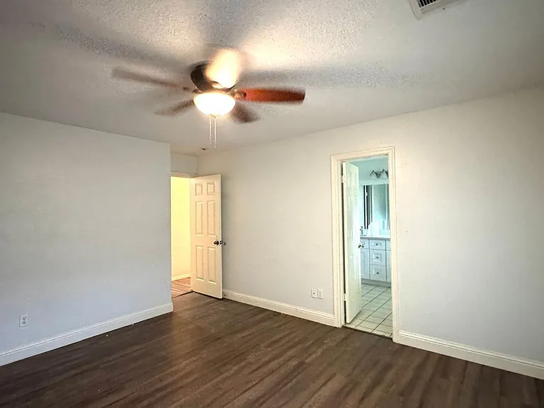 6422 Diamond Rock Dr — Photo 15