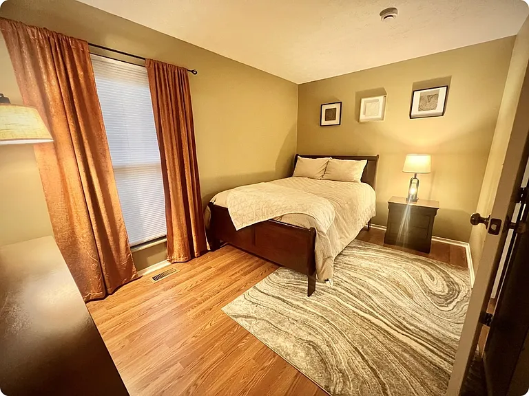 Guest Bedroom (#1)