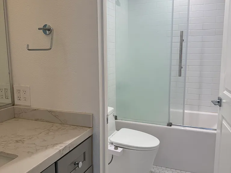 4115 Normal Ave #202 — Photo 8