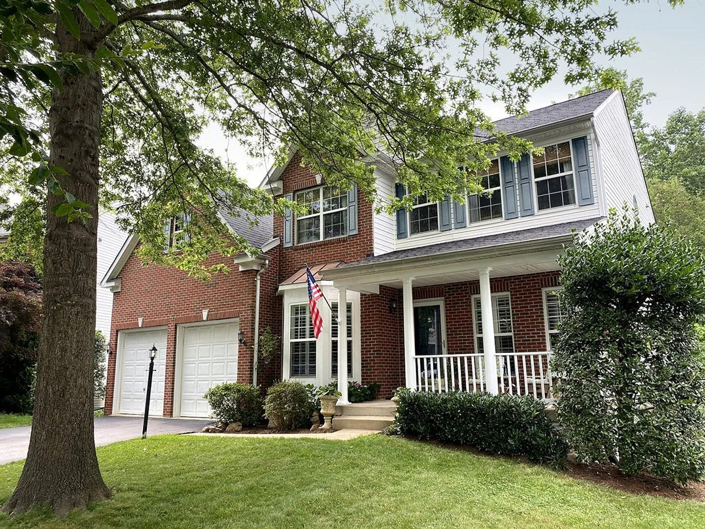 Beautifully Remodelled - 5 Bedroom Home - Close To Quantico — Photo 1
