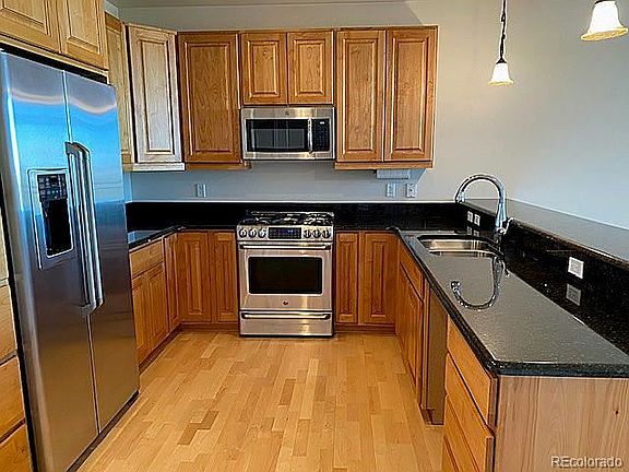 3rd image of 1650 N Fillmore St APT 1806