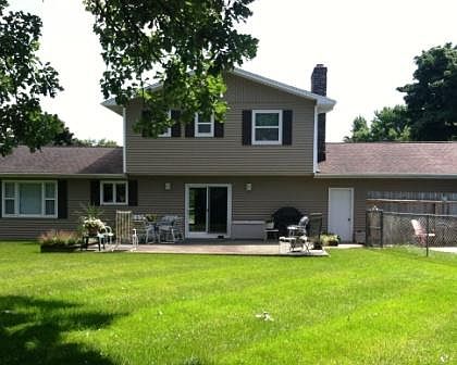 3rd image of 5066 Kentford Dr N
