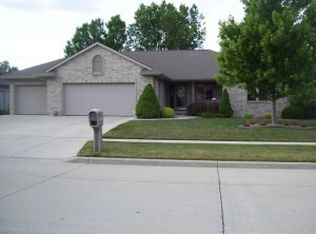 3353 Kimberly Cir, Manitowoc, WI 54220
