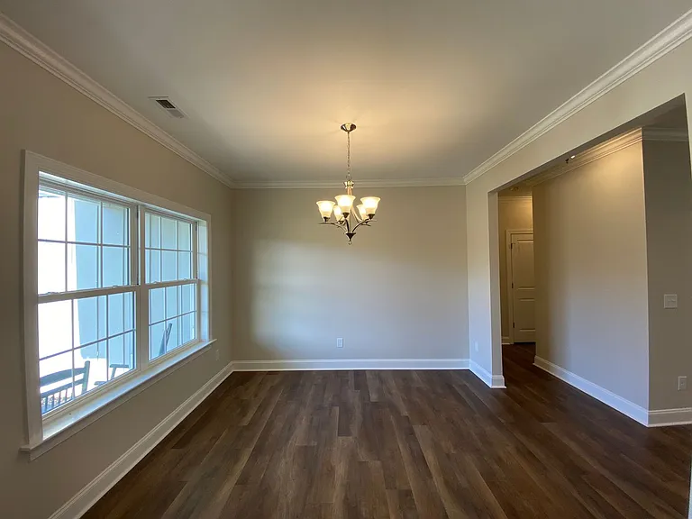 261 Summerlyn Dr — Photo 9