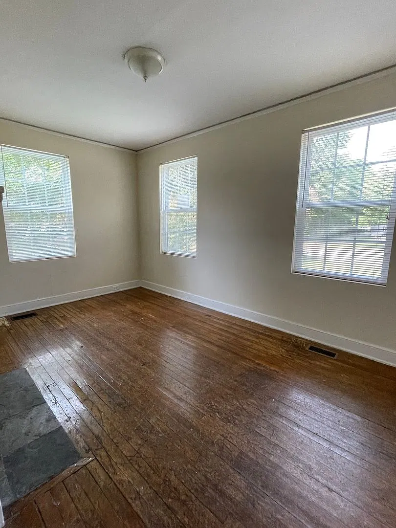 Just Reduced! Walk To The Stadium-Olympia! — Photo 4