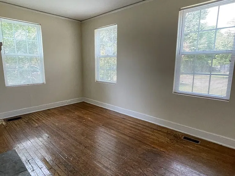 420 Virginia St — Photo 4