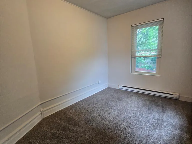 713 W Gordon St #5 — Photo 4
