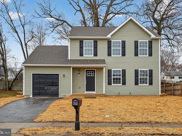 151 N Katrin Cir, New Castle, DE 19720