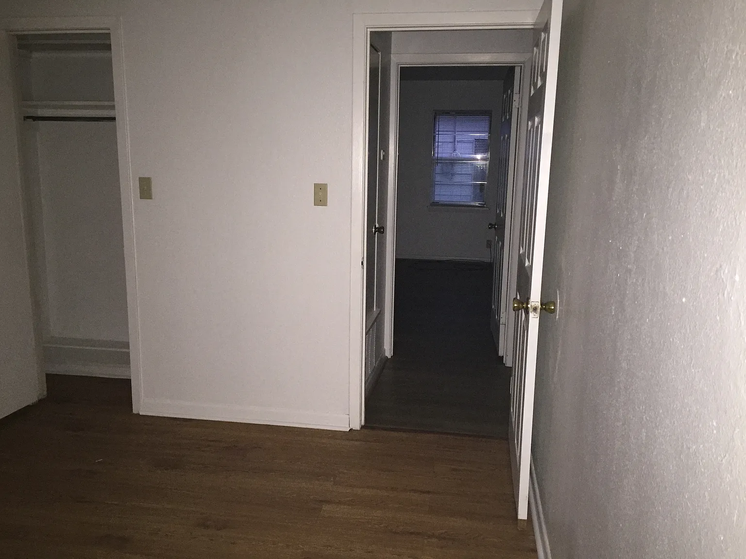 2 bed, 896 sqft, $1,225 — Photo 2
