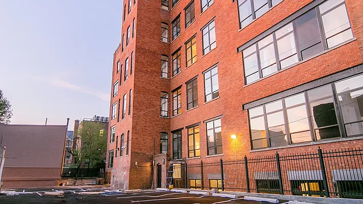 Rented by Nooklyn NYC LLC | media 35