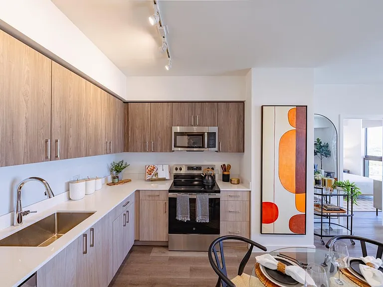450 SW 5th St #608 — Photo 21