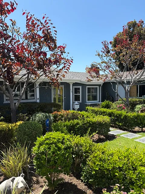 4 bed, 2318 sqft, $8,000 — Photo 2