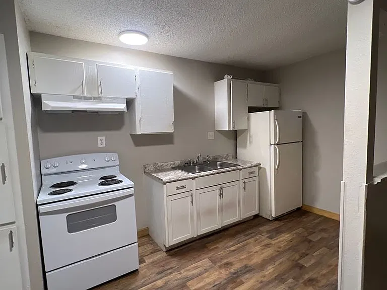 1004 County Road 3771 — Photo 3