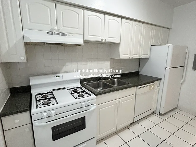 910 Reba Pl #2N — Photo 12