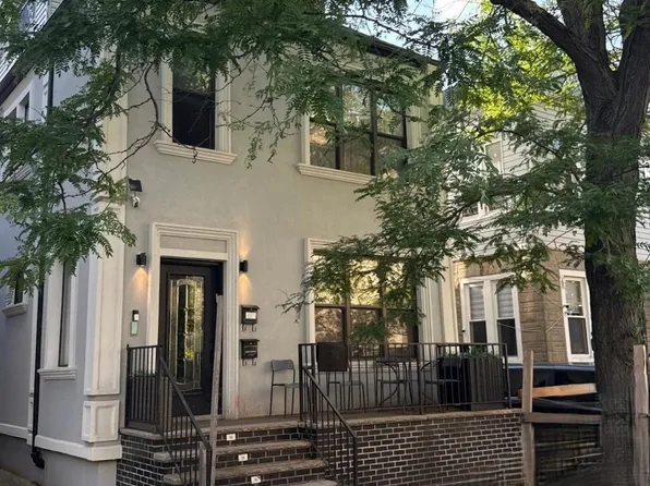 1524 E 12th St, Brooklyn, NY 11230