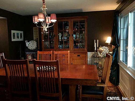3rd image of 4897 Edgeworth Dr