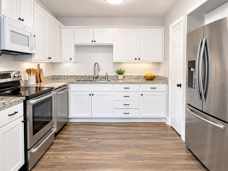 1st image of 2717 Stonehaven Ct