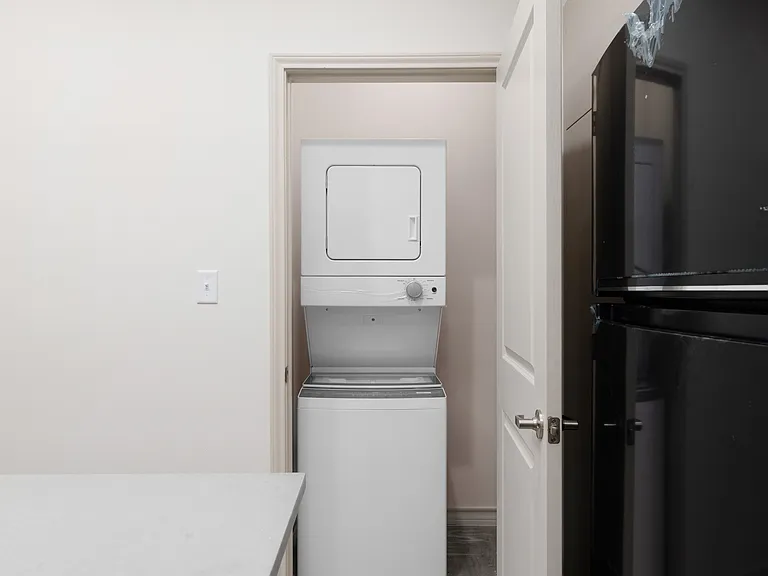 2107 Village Center Dr #24 — Photo 7