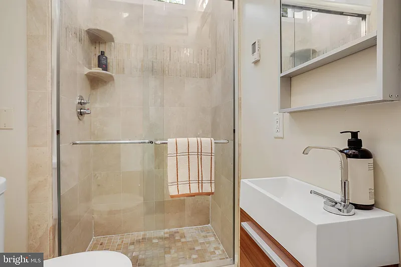 Thumbnail 13