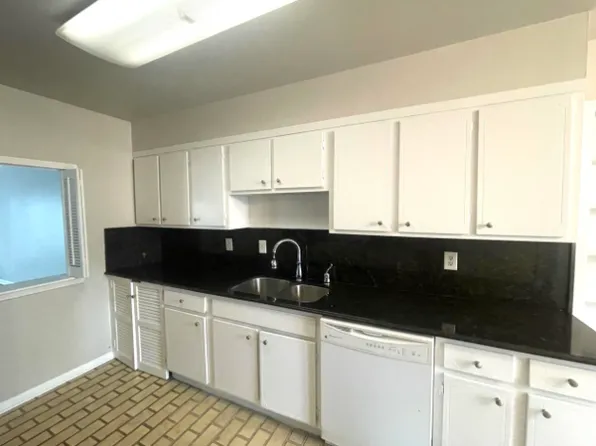 6373 Ivanhoe Ln #1, Beaumont, TX 77706