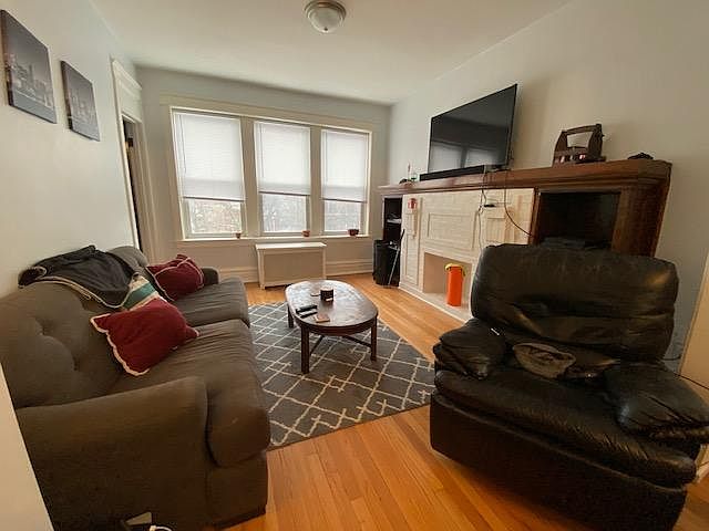 1st image of 4107 N Ashland Ave APT 3W