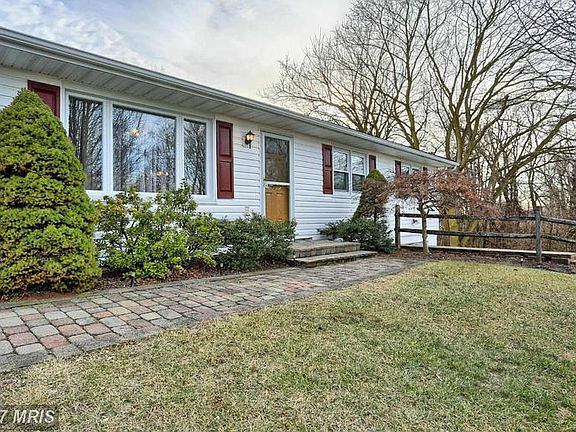 2nd image of 201 Meadow Dr