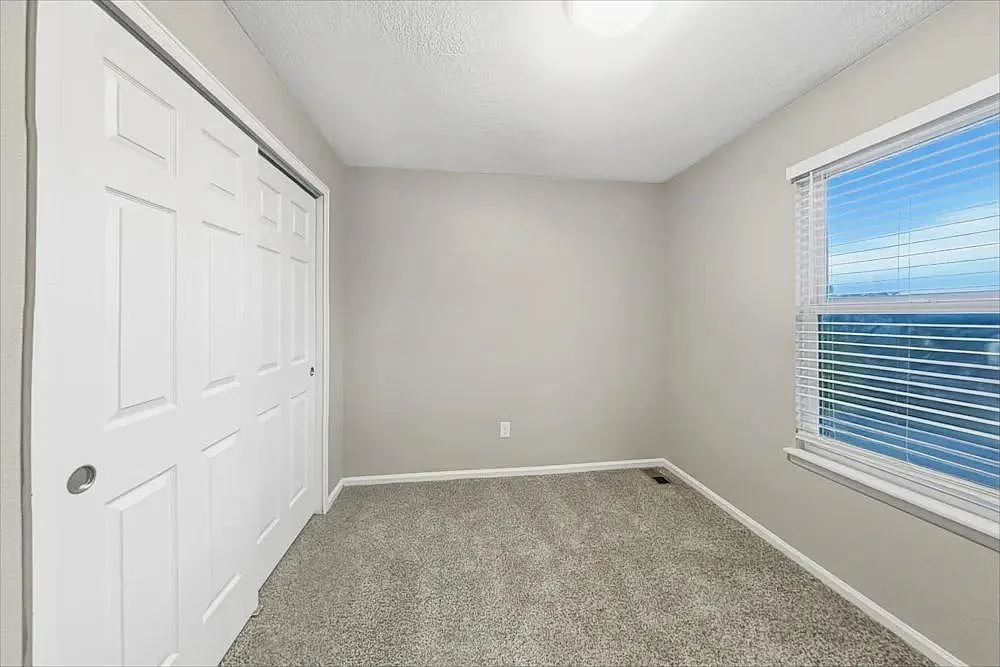 4 bed, 2.5 bath, 1902 sqft, $2,979 — Photo 1