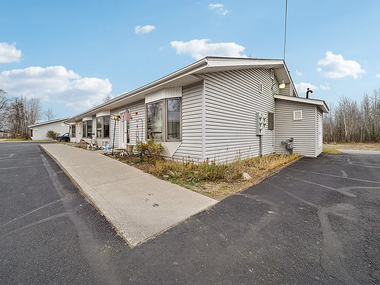 131 Shady Ln — Photo 10