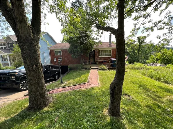 858 Unity Center Rd, Pittsburgh, PA 15239