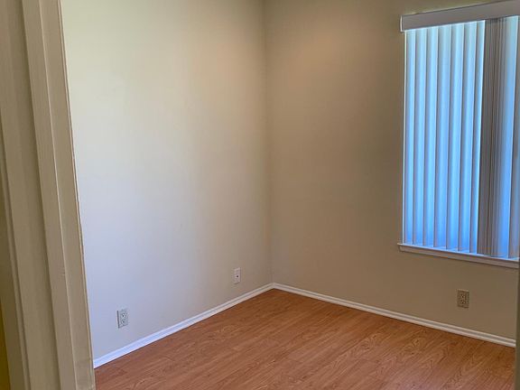 5th image of 3076 Felton St