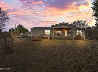 524 Glenlock Rd, Sweetwater, TN 37874