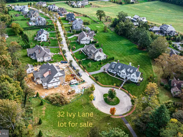 32 Ivy Ln, Villanova, PA 19085