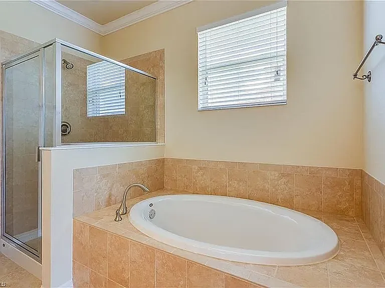 8063 Princeton Dr — Photo 16