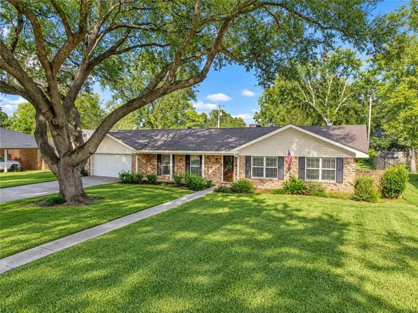 407 Tanglewood Dr, Alexandria, LA 71303