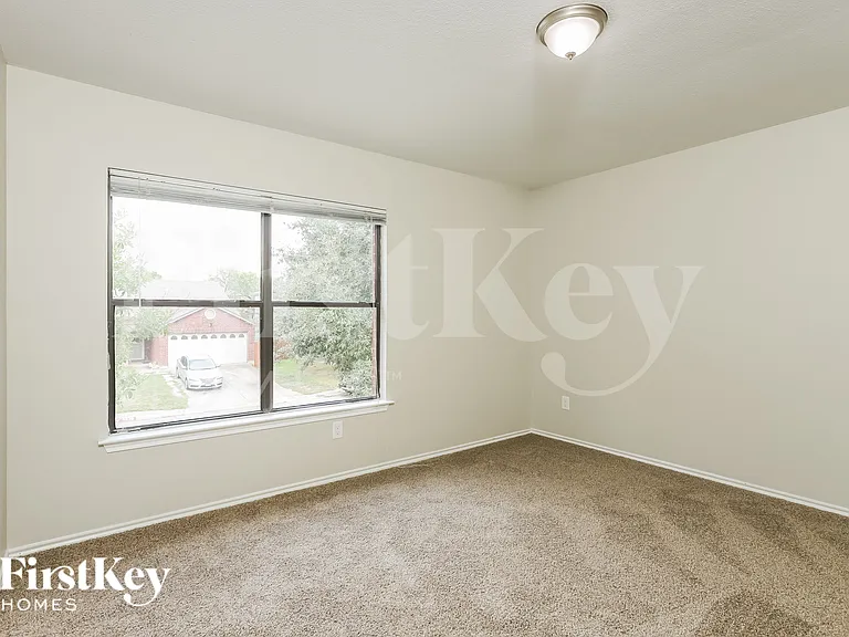 4623 Everstone Crk — Photo 11