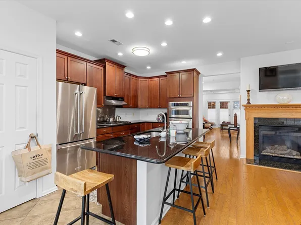 27 Creekside Court image 11 of 37