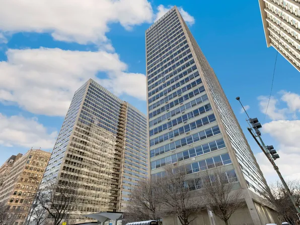 3550 N Lake Shore Dr APT 1603, Chicago, IL 60657