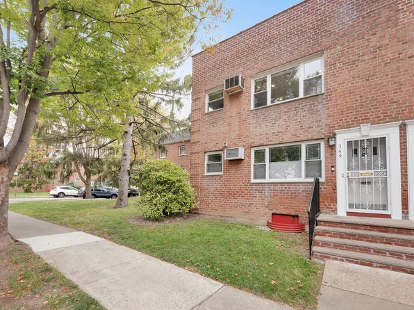 349 Bay 8th Street image 10 of 10