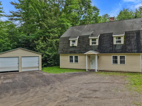 173 County Woods Road, Newport, ME 04953