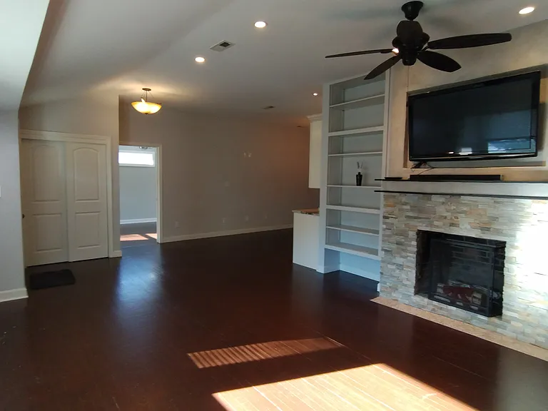 710 Yucca Ave — Photo 9