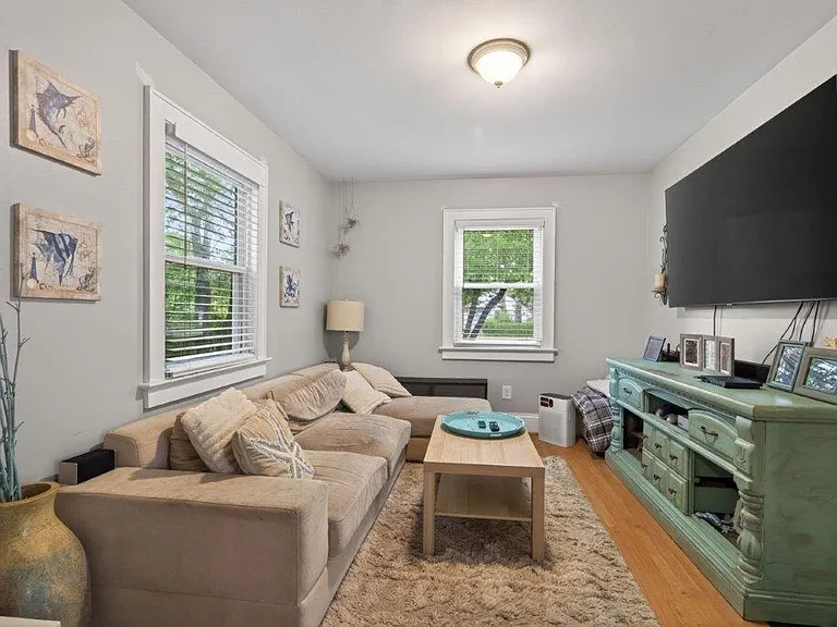 1200 Brunswick Ave — Photo 11