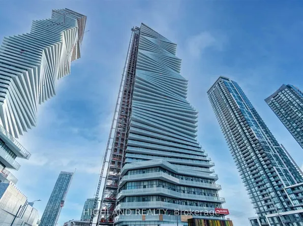 3900 Confederation Pkwy, Mississauga, ON