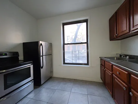 Rented by Oxford Property Group | media 6